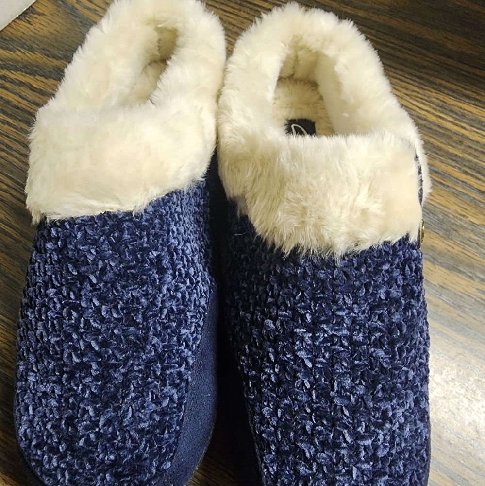 Clarks indoor outdoor slippers